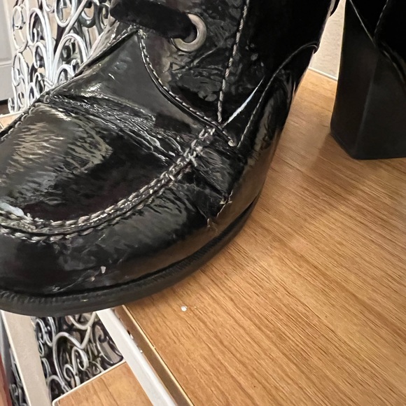 SPORTO BLOCK HEELED ZIP SIDE BOOTIES- SIZE 8.5 M. COMFY-WATERPROOF (fur lining) - Picture 12 of 16